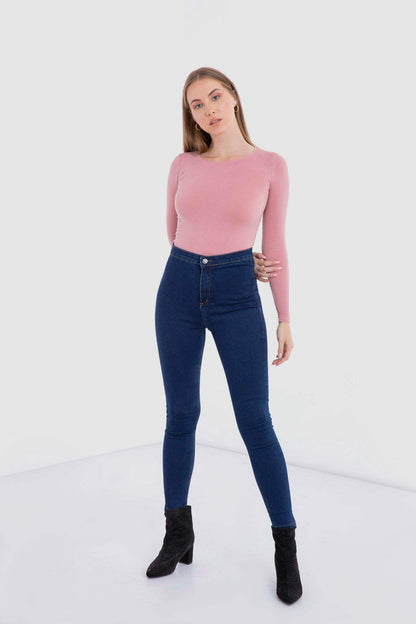 بلوزة من الألياف الدقيقة بأكمام طويلة