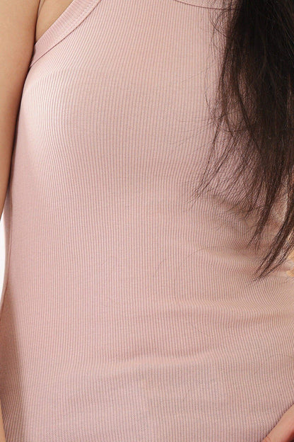 قميص داخلي ضيق ومضلع