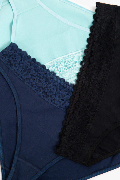 مجموعة من 3 سراويل بيكيني مع دانتيل