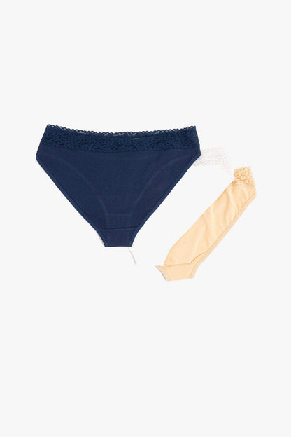 مجموعة من 3 سراويل بيكيني مع دانتيل
