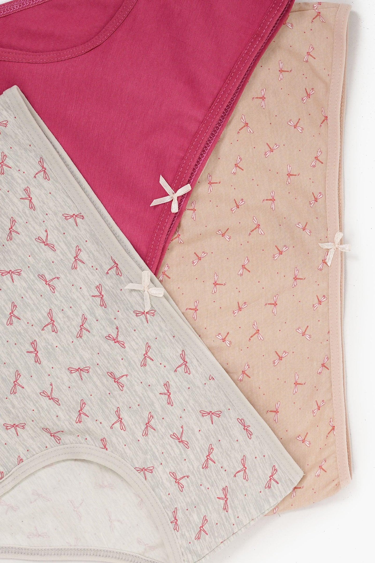 مجموعة من 7 سراويل داخلية ملونة