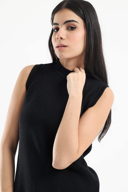 بلوزة صوفية بدون أكمام