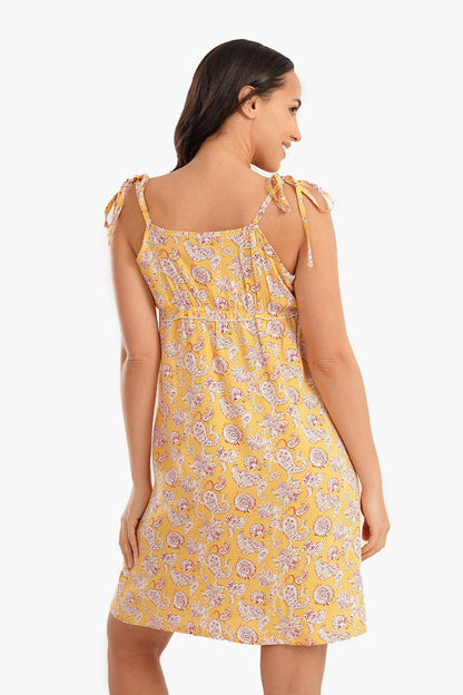 قميص نوم مطوي على الصدر