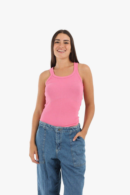 بلوزة بفتحة رقبة مستديرة