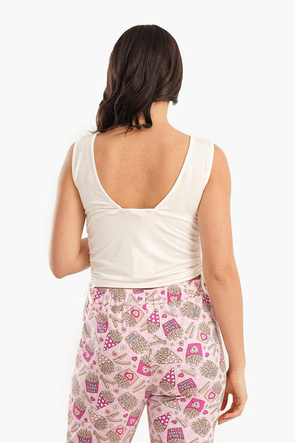 بلوزة بيجاما بيضاء عاجي اللون بفتحة رقبة على شكل حرف V