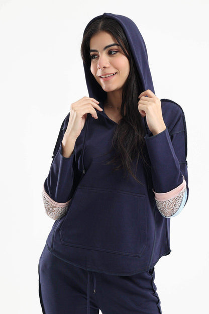 طقم بيجامة مع جيب الكنغر