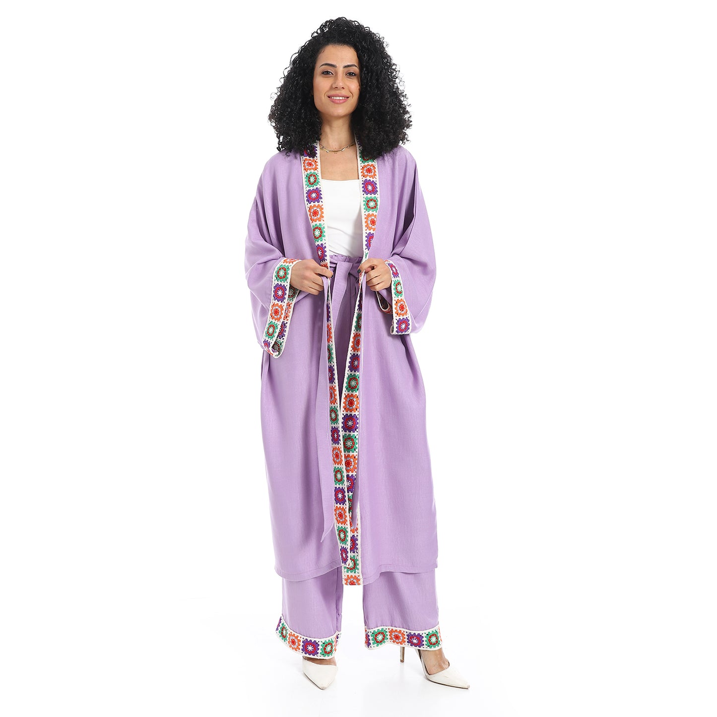 Embroidery kimono suit