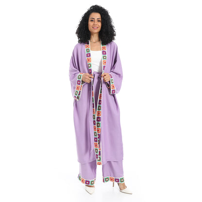 Embroidery kimono suit
