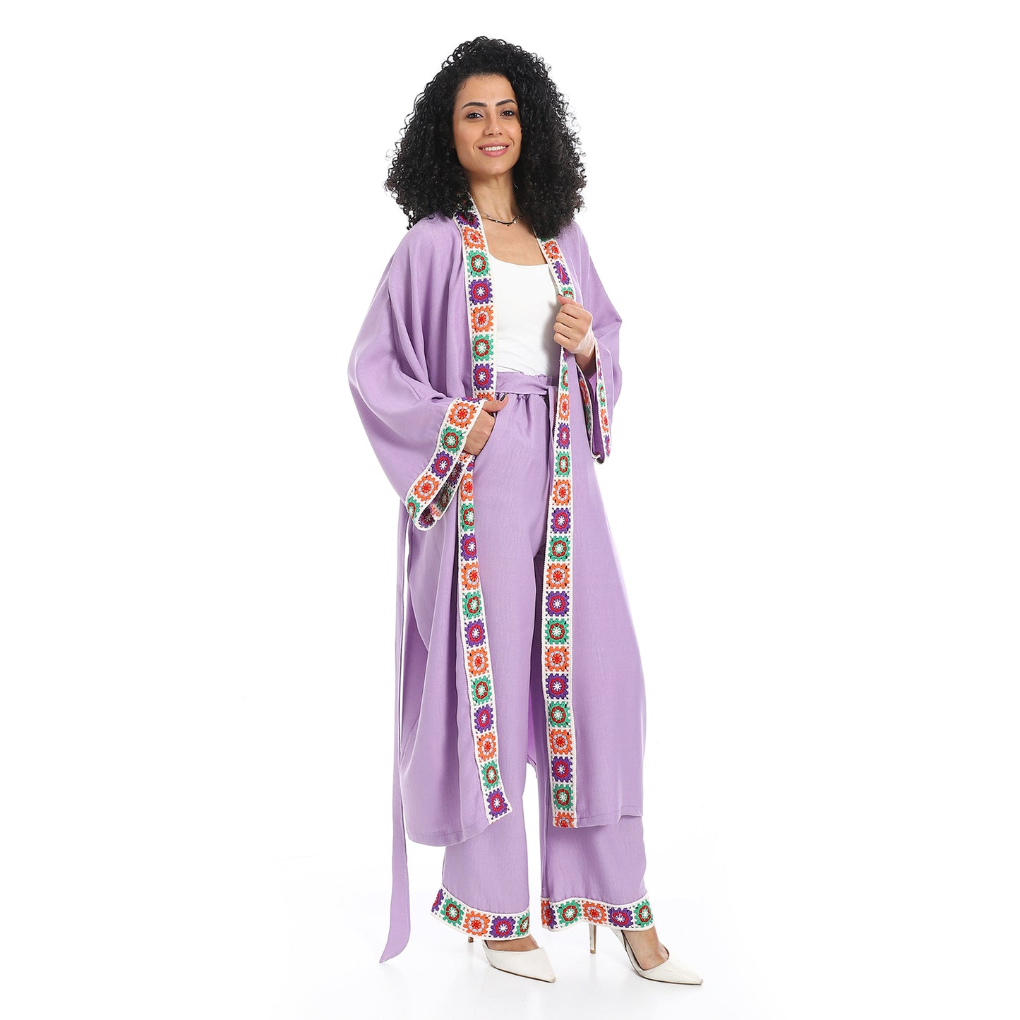 Embroidery kimono suit