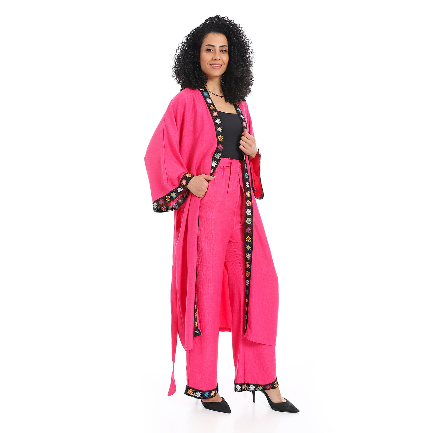 Embroidery kimono suit