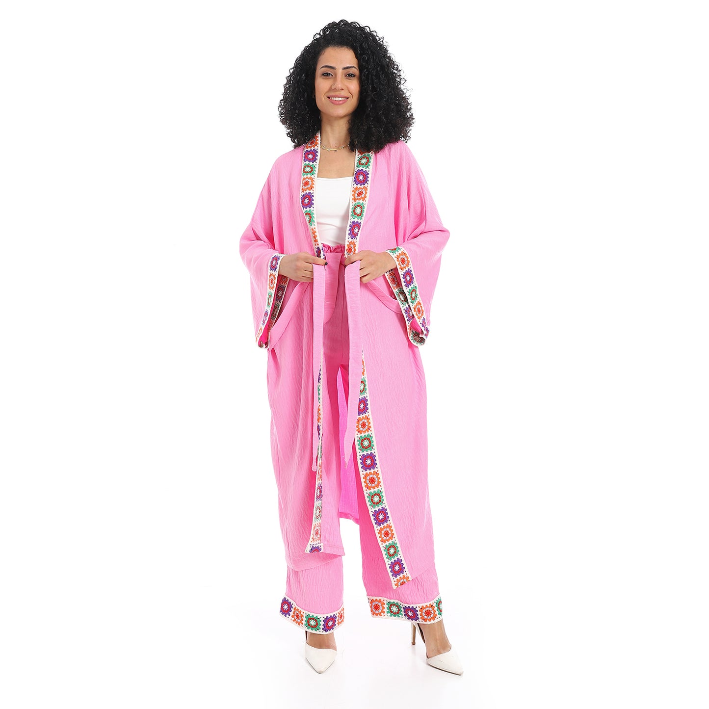 Embroidery kimono suit