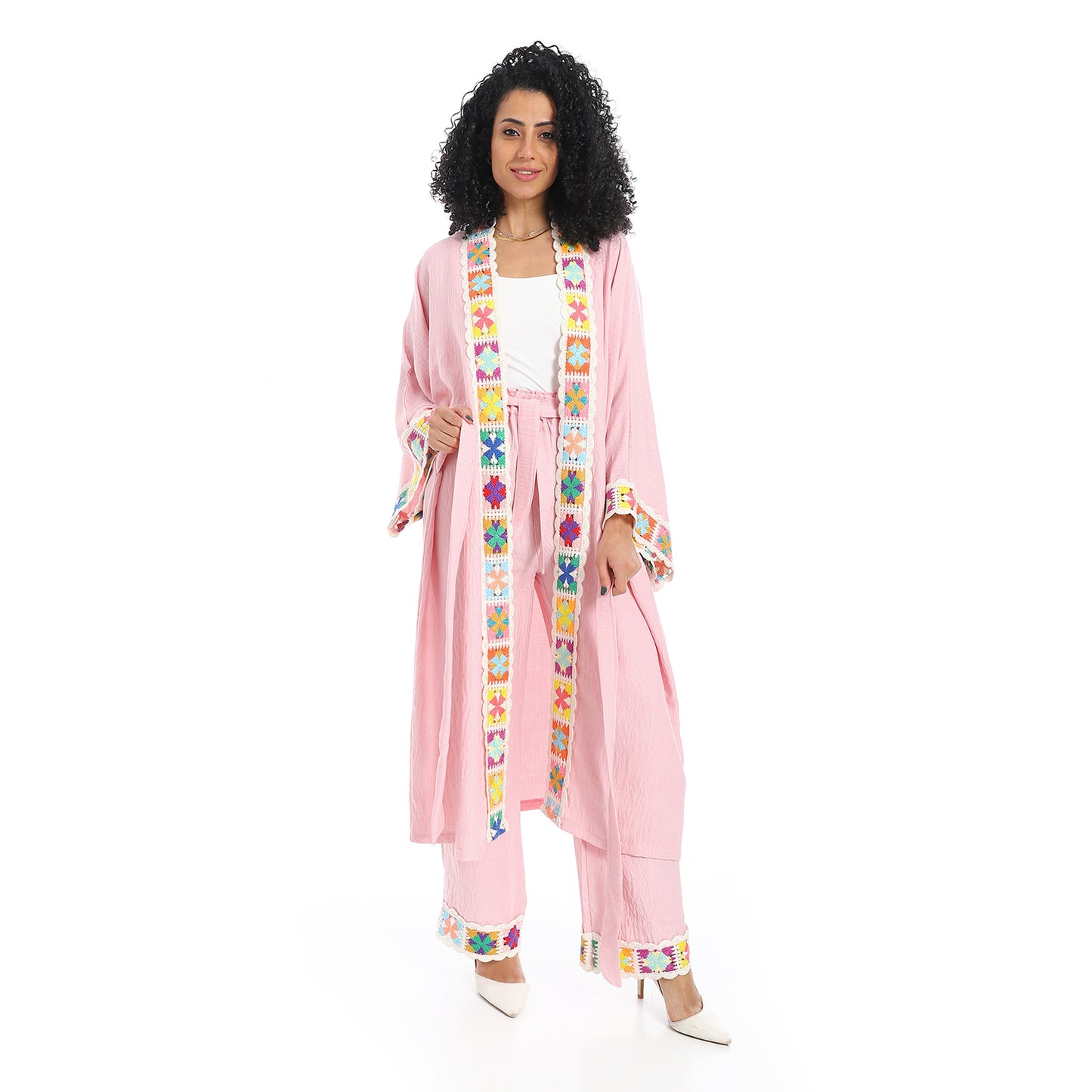 Embroidery kimono suit