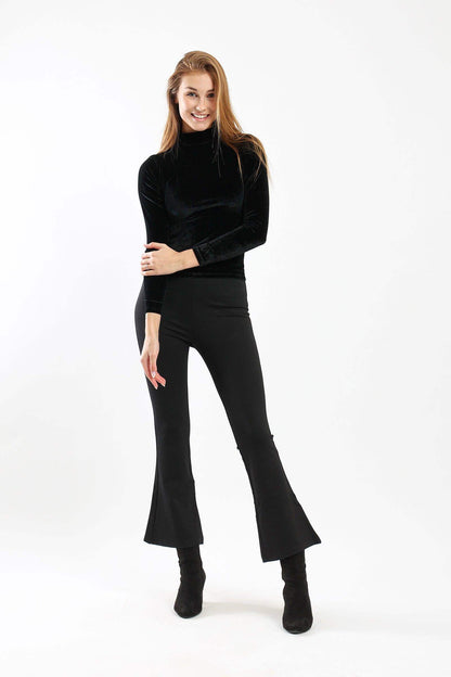 بلوزة مخملية منفوخة الكتف