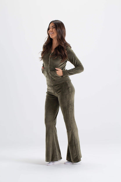 طقم بيجامة مخملي مع هودي