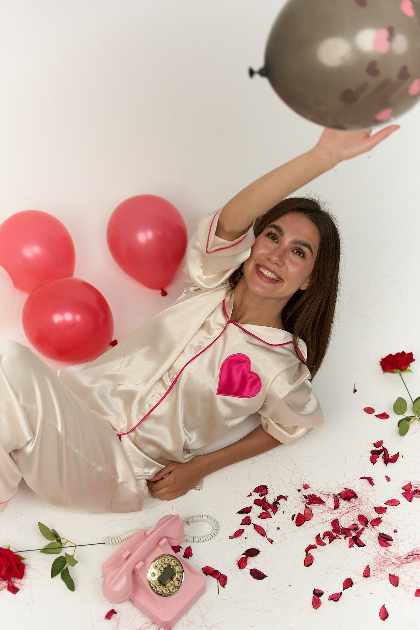 طقم بيجامة بطبعة قلب